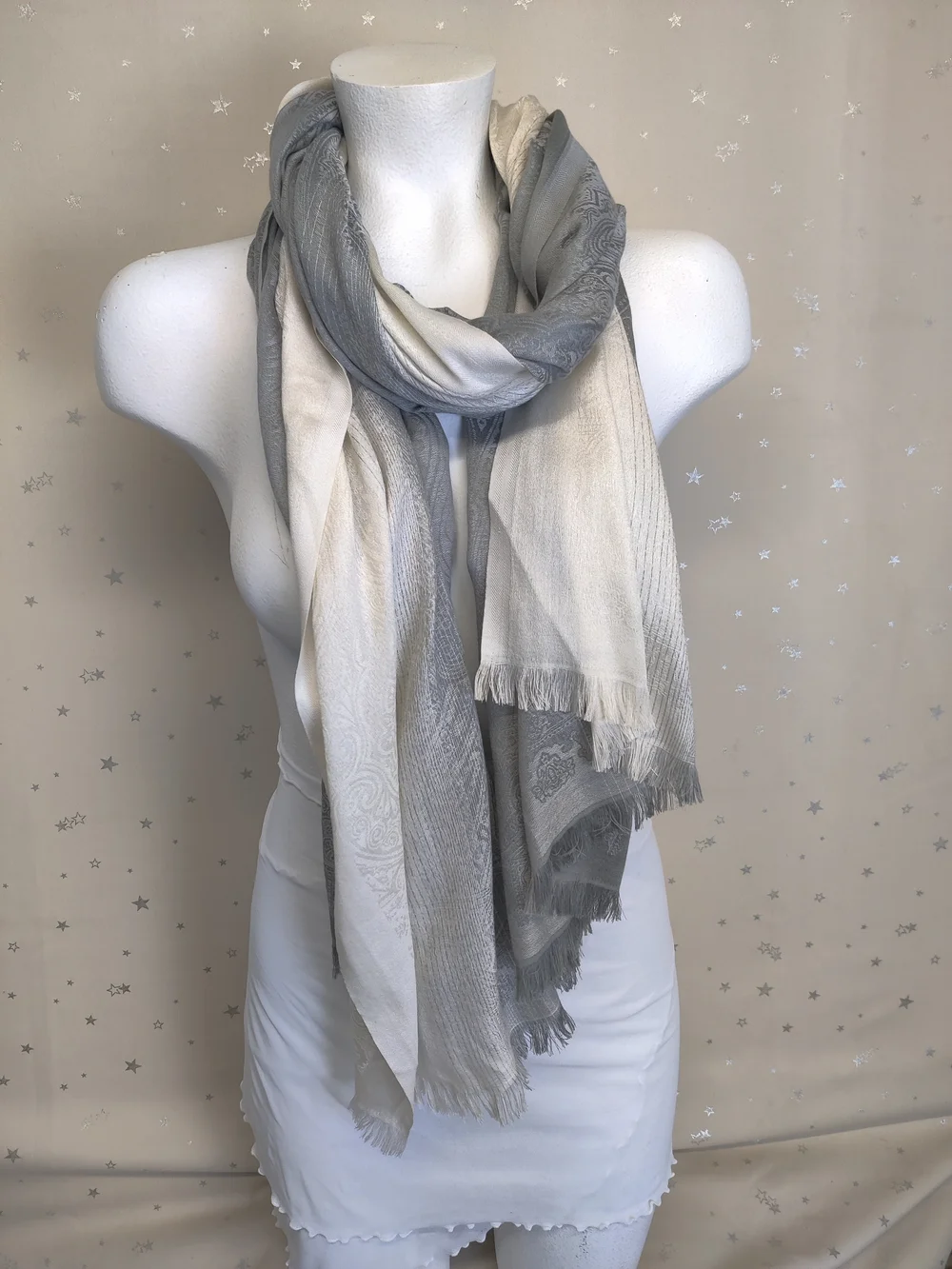 Oversized Scarf Shawl Wrap Gray, Ivory Silky Lightweight Soft Fringe 40 x 79 NWT
